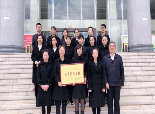 楚雄州人社局政务服务窗口.jpg